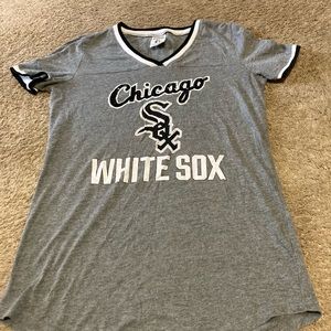 Pink Chicago white six shirt!